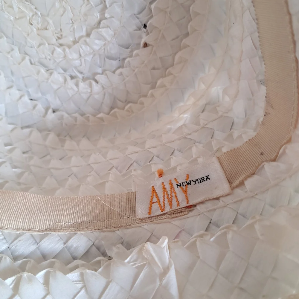 Vintage straw womenβs tall pill hat decorated with large pink and white flowers - Picture 7 of 9